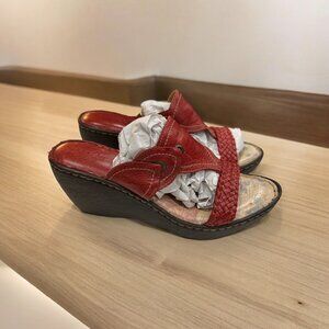 Lassen Red Leather Slip On Wedge Sandal Upper Leather Size 9 1/2 M Made in Mex